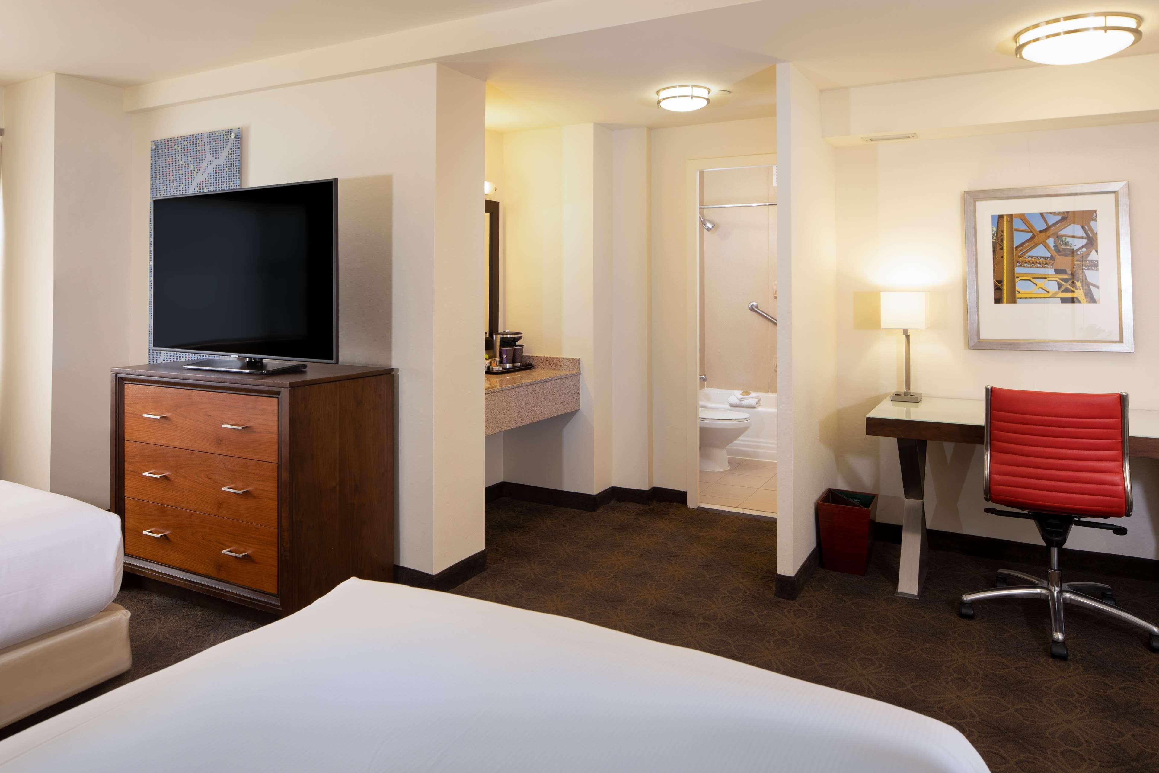 Doubletree By Hilton Hotel & Suites Pittsburgh Downtown Zewnętrze zdjęcie