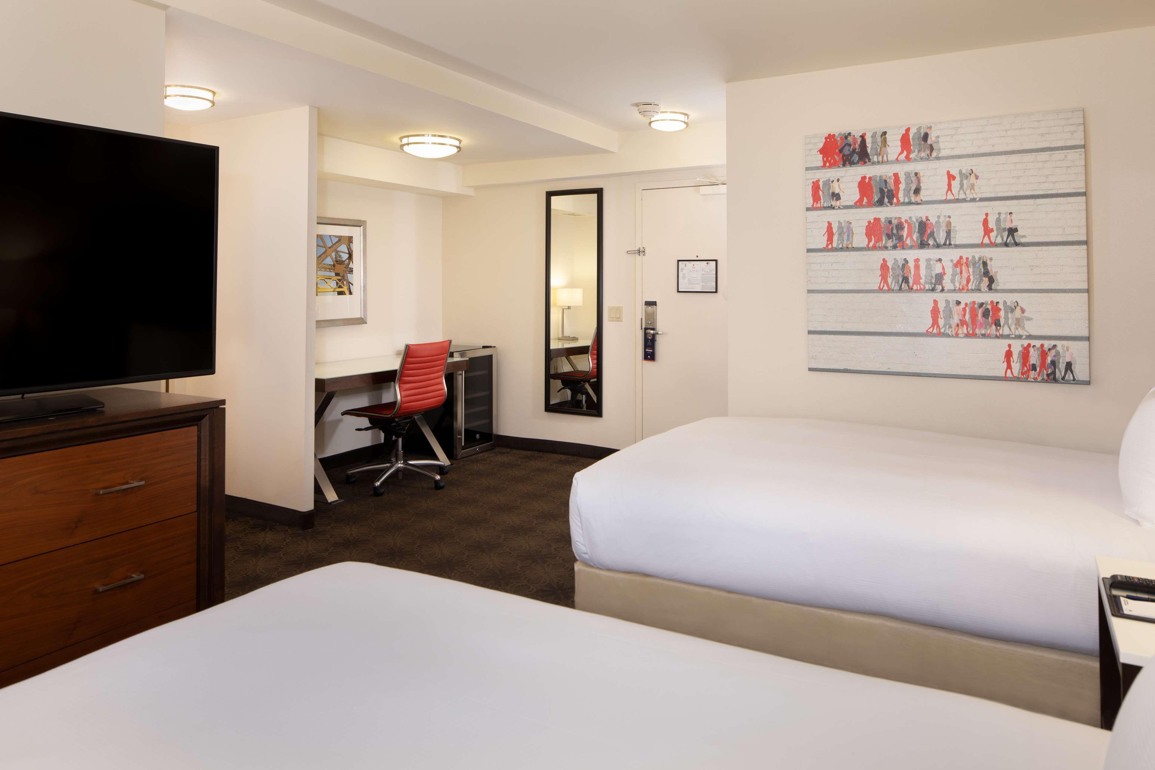Doubletree By Hilton Hotel & Suites Pittsburgh Downtown Zewnętrze zdjęcie